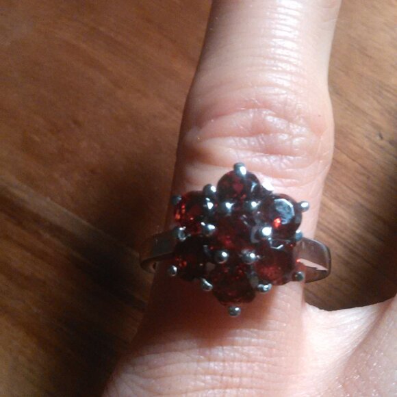 Mozambique Garnet Stainless Steel Floral Ring (Size 6) - Picture 2 of 15